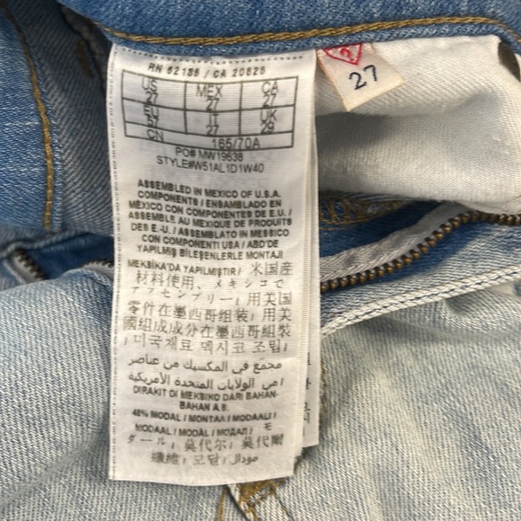 Guess Light Wash Denim Short 
Style # W51AL1D1W40 - Picture 8 of 8